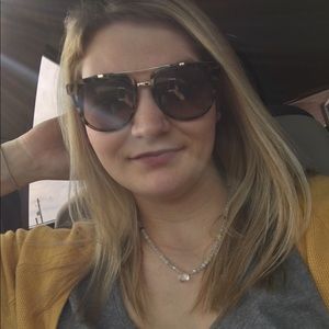 Meet your Posher, Shelby